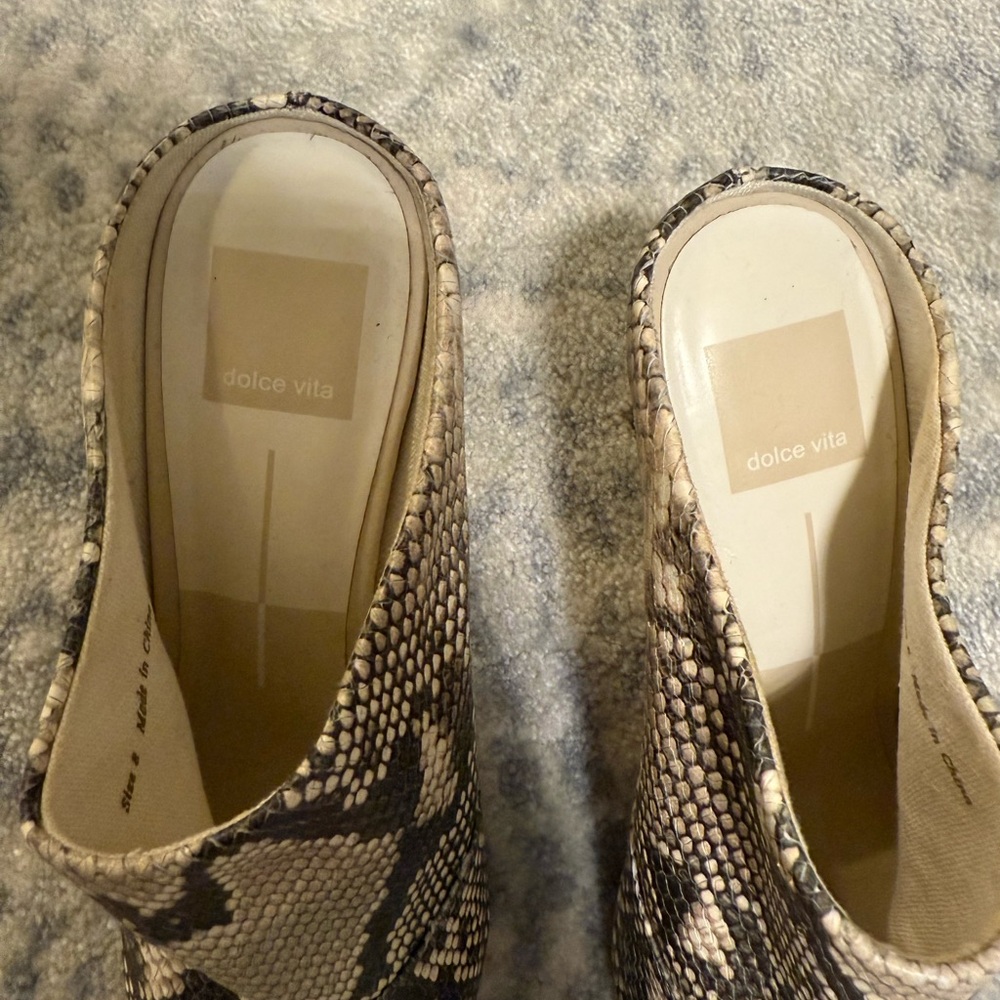 Dolce Vita Women's Snakeskin Mules - Black and Cream - Picture 4 of 7